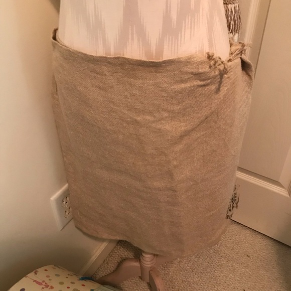 DKNY skirt new size 10 wrap with fringe linen/cotton heather color $375